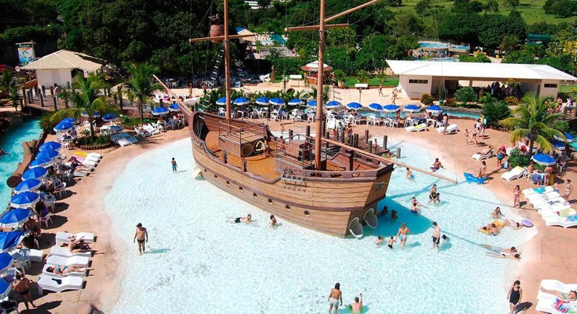 Piazza Diroma - Ganhe Cortesia Para O Diroma Acqua Park Caldas Novas