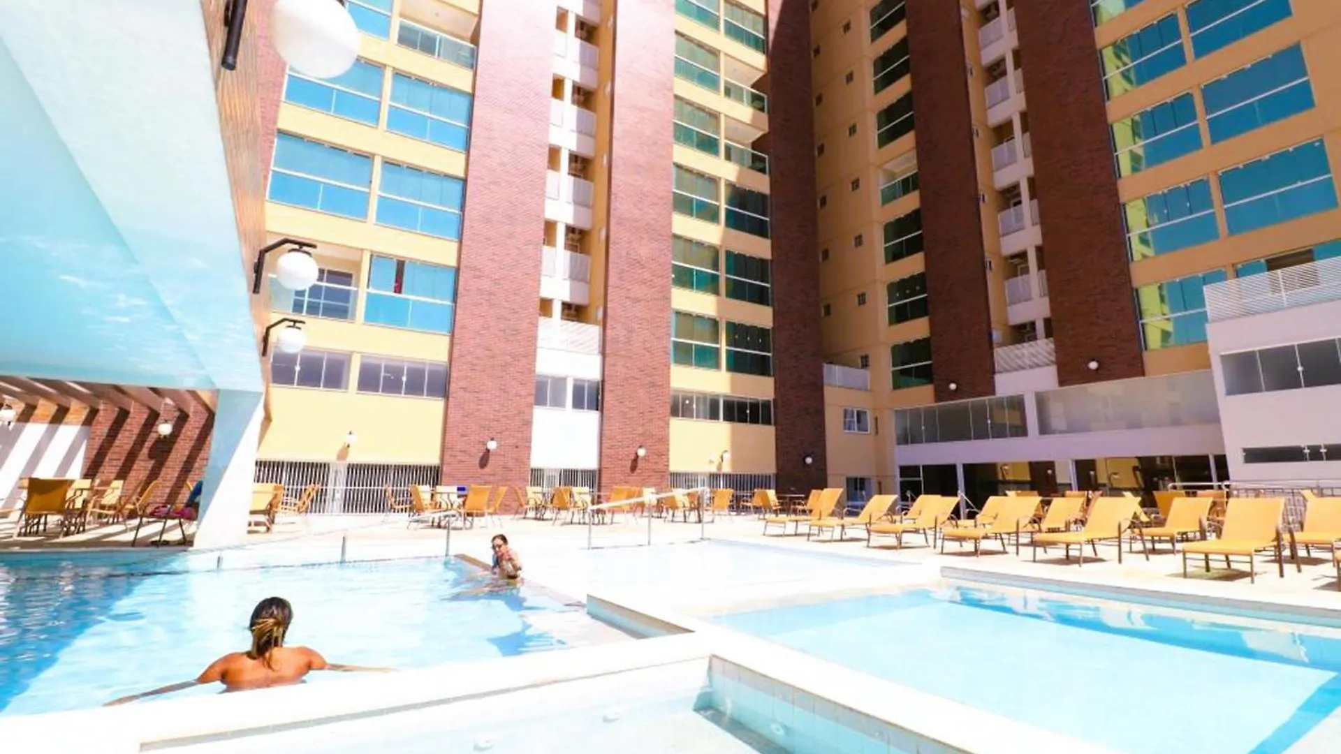 Piazza Diroma - Ganhe Cortesia Para O Diroma Acqua Park Caldas Novas Aparthotel